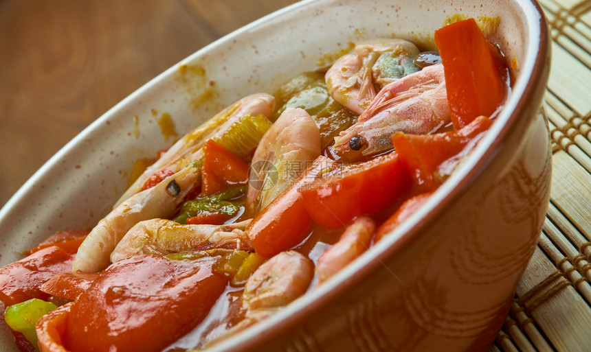 安杜耶食物克里奥尔语含鸡虾和香肠的LowCarbJambalaya图片