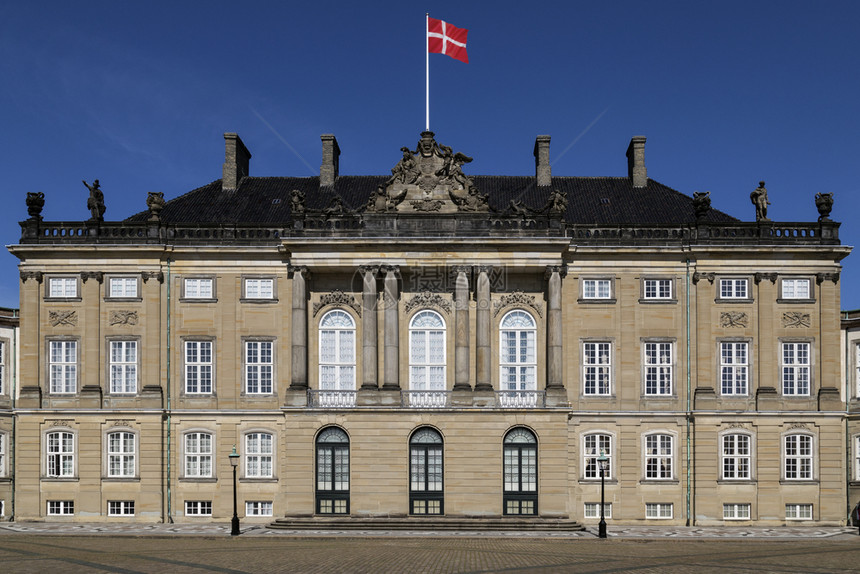 Amalienborg宫哥本哈根丹麦Amalienborg是丹麦王室的家是一受欢迎的旅游景点吸引力目的地皇家图片