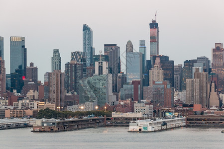 新的曼哈顿天线与拥挤的摩大楼视图文明美国图片