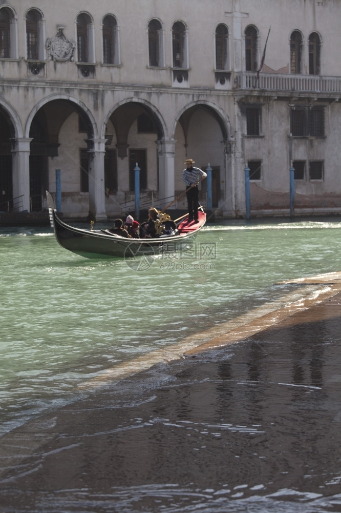 盛大意利威尼斯典型的歌多拉照片假期图片