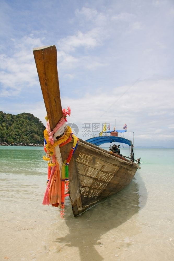 假期温暖的泰国克拉比长尾船海图片