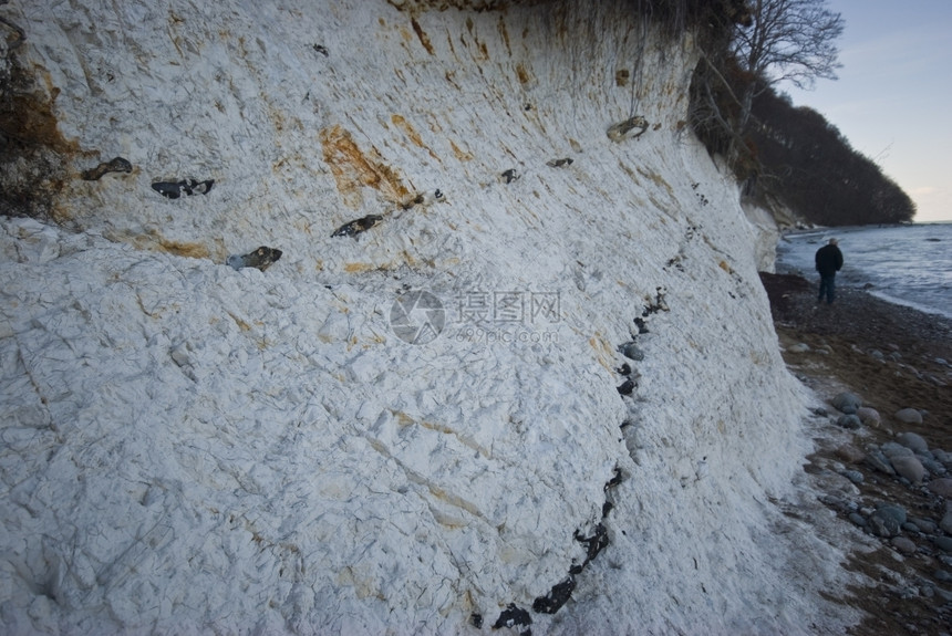冬天雅各布斯吕根寒冬日北德州部的白粉悬崖图片
