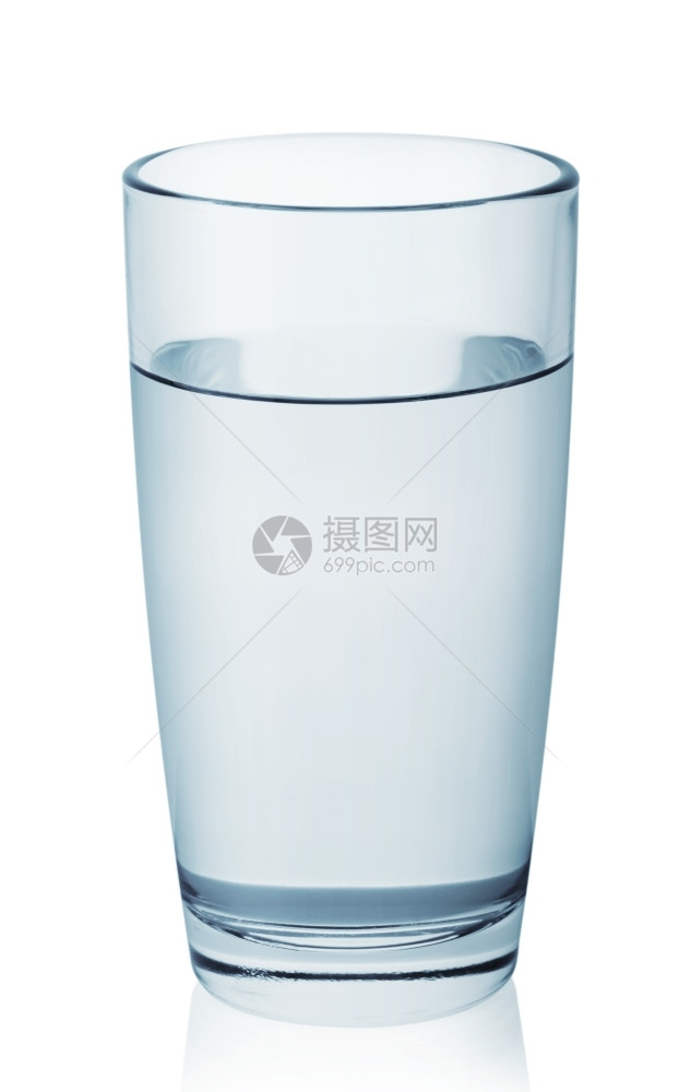 酒精寒冷的白色背景上隔开的清洁干净水杯蓝色的图片