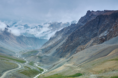 巴尔斯科吉尔吉斯斯坦山区峡谷背景