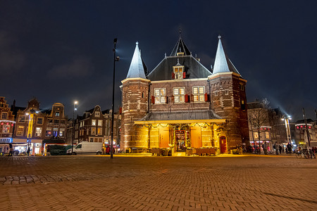 荷兰阿姆斯特丹的城市夜景图片