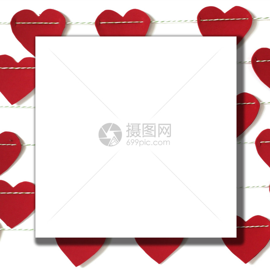 象征情人节红纸心脏挂在有复制空间的衣绳上庆典图片
