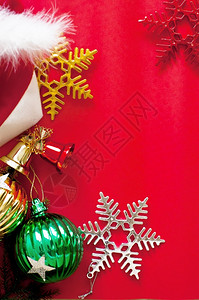白色的圣诞节装饰背景的图像Name分支球图片