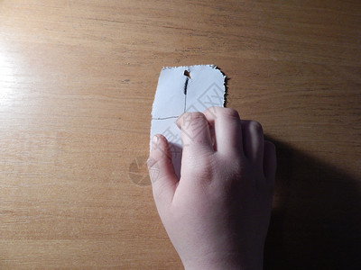 计算机鼠标被抽取并剪除纸张老鼠在线的象征图片