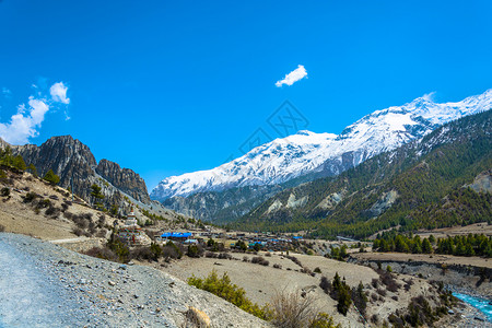 喜马拉雅山上美丽的风景图片