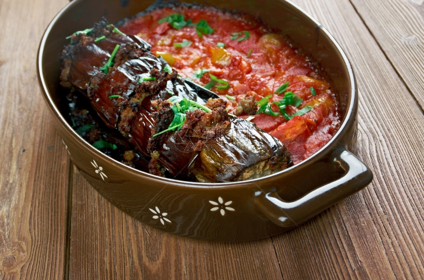 食物UrfaPatlcan烤肉串Belikrk土耳其酿茄子一顿饭希腊语图片