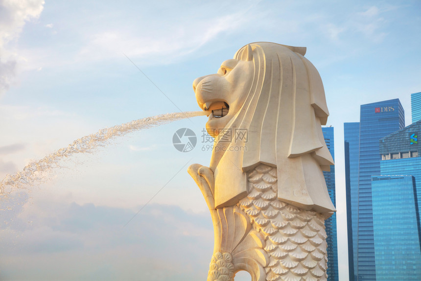 区天空SINGAPORE10月27日18年月27日在新加坡关闭Merlion目的地图片