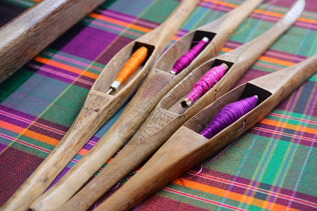 丝织传统泰国绸编织的式染色纺品图片