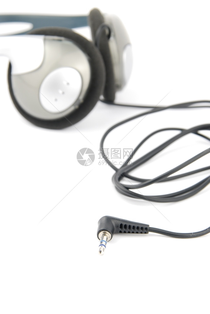 白底浅深的野外用电线隔离在白色背景上的耳机绳索声音技术图片