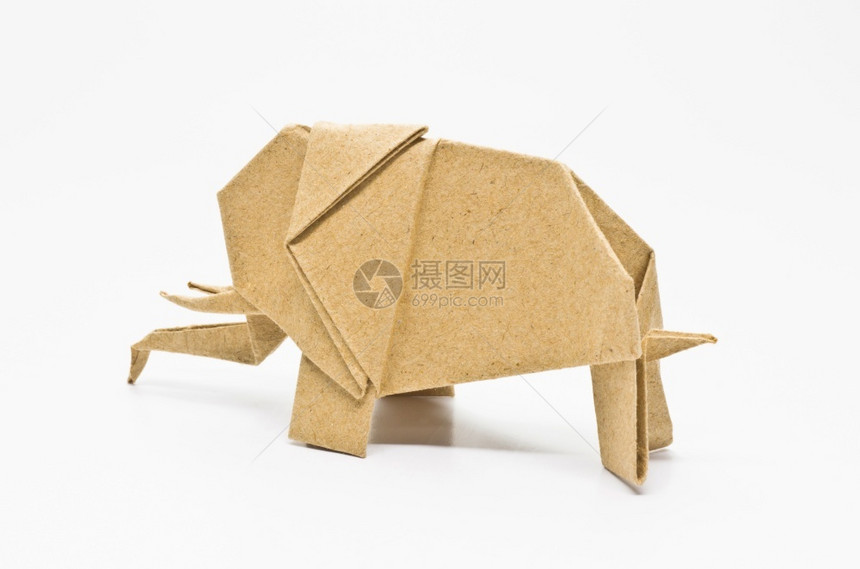 折叠爱好白纸大象上孤立的白色折纸大象Isocatedonwhite折纸大象玩具图片
