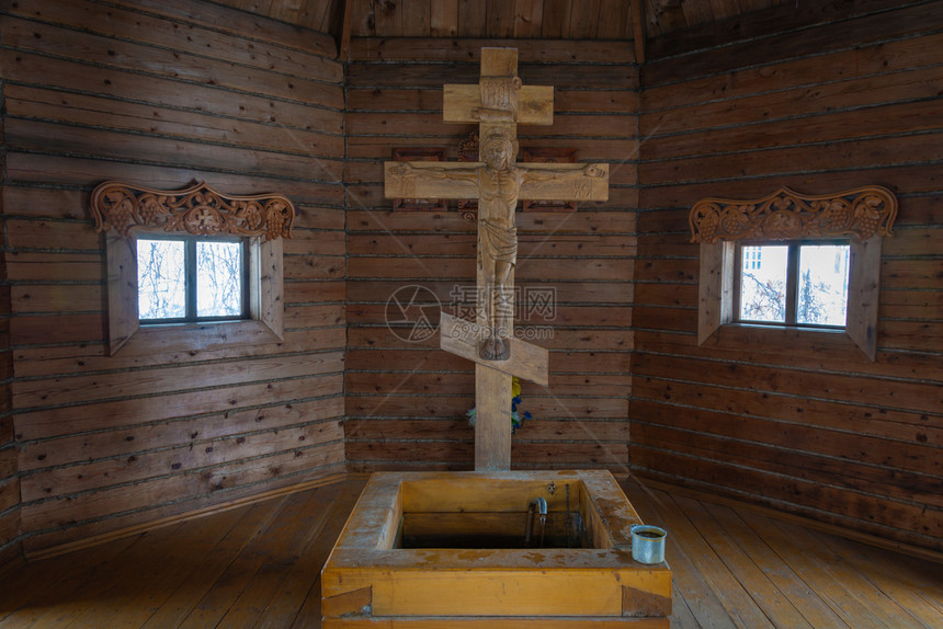 正统俄罗斯雅拉夫尔地区托市圣詹姆泉教堂弹簧建造图片