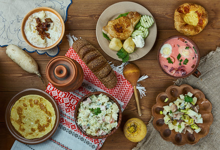 什锦的奥克斯塔拉脱维亚菜各种传统类顶视图新鲜的高清图片