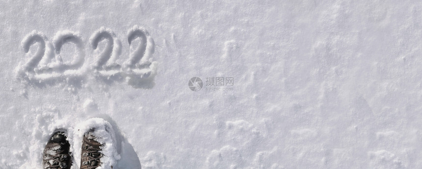 雪地和雪地上的2022图片