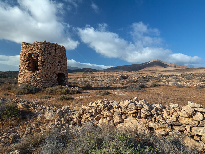 外部的地标旅行北大西洋班牙加那利群岛Fuerteventetura岛旧风车的废墟图片
