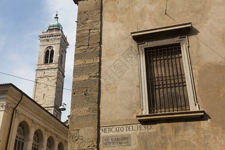 意大利伦巴迪Bergamo市的建筑旅行梅尔卡托德斯图片