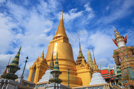 美的艺术外观装饰于大宫殿Bangkok泰王国盛大美丽的克龙贴图片
