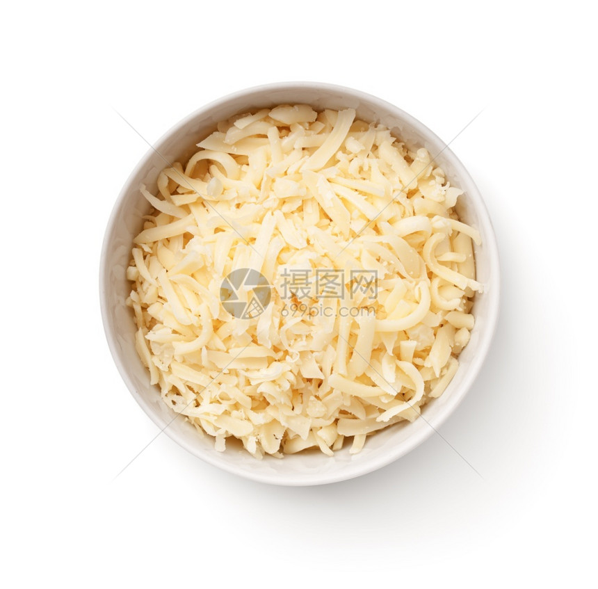 多于白碗中的高田奶酪在白色背景上被隔离的白碗中顶端视图白碗中的高田奶酪新鲜美食图片
