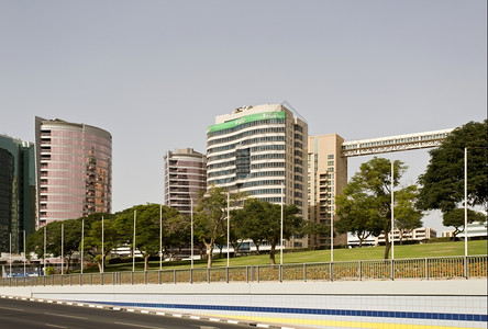 阿拉伯联合酋长国迪拜现代Deira区景象图阿联酋迪拜摩天大楼地标城市图片