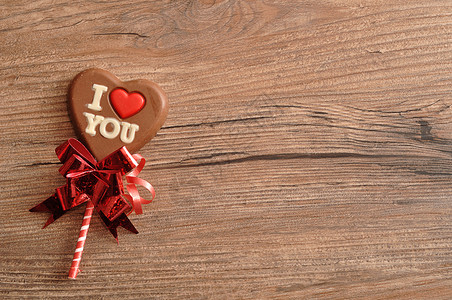 天一种颗心形巧克力棒糖配有我爱你的话浪漫图片