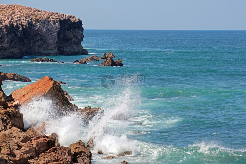 西方结石葡萄牙阿尔加夫岛卡拉帕泰海滩野外洋喷图片