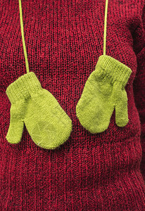 帽子假期妇女红色羊毛衫的冬季绿色手套女图片