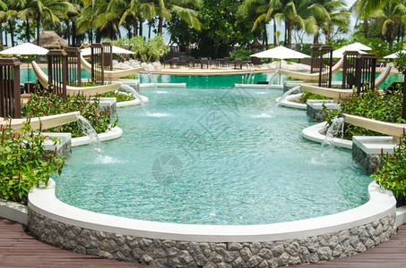 豪华酒店户外游泳池背景图片