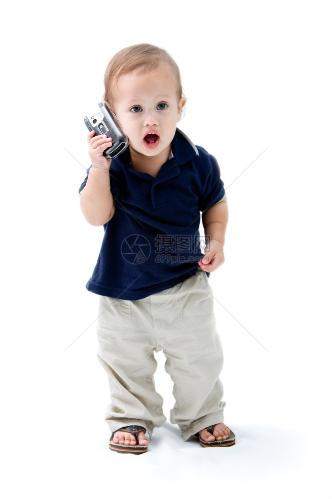 坐哈基又婴儿手拿着电话站婴儿张开嘴与世隔绝沟通图片