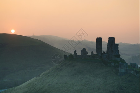 科尔夫城堡多塞特郡英格兰国智者绿色赛特高清图片