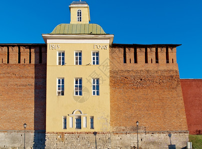 地点老的古堡垒斯摩棱克的城墙和塔历史图片