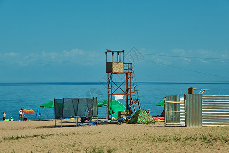 夏天建筑学蓝色的吉尔斯坦IssykKul湖KadjiSay村2018年月日背景