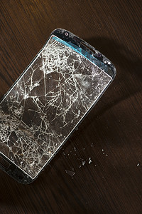 破碎的智能手机电话屏幕断开展示修理图片