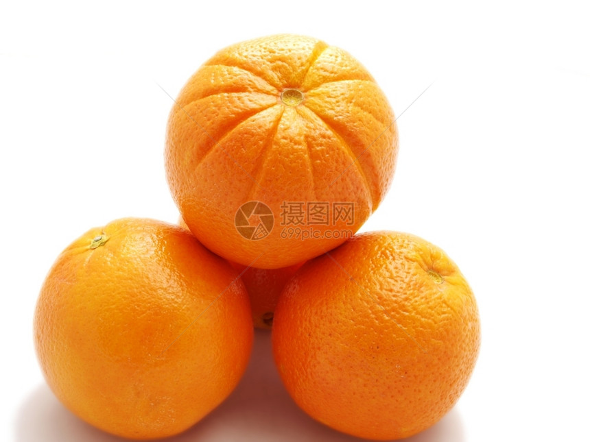 向目的以白种背景孤立的橙子水果健康图片