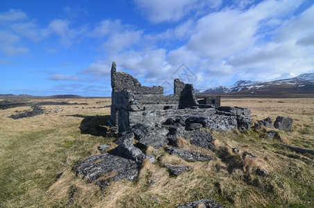 冰岛偏远地区破碎的石块废墟摇欲坠冰岛的半图片