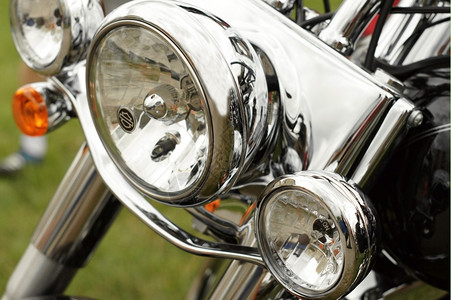 闪亮的摩托车老式灯背景图片