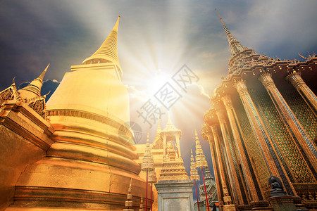美术丽的大宫殿一个最受欢迎的旅游目地之一在Bangkok泰王国美好的图片