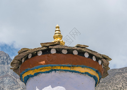 寺庙美丽一种多色石块青铜尖对灰天尼泊尔图片