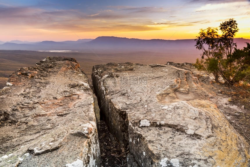 峡谷最佳澳洲格拉姆皮安公园日落时顶尖的悬崖景点美丽的图片