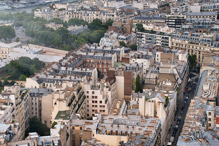 法国欧洲Eiffel铁塔的空中观测巴黎大楼和天线法国欧洲语地标天空图片
