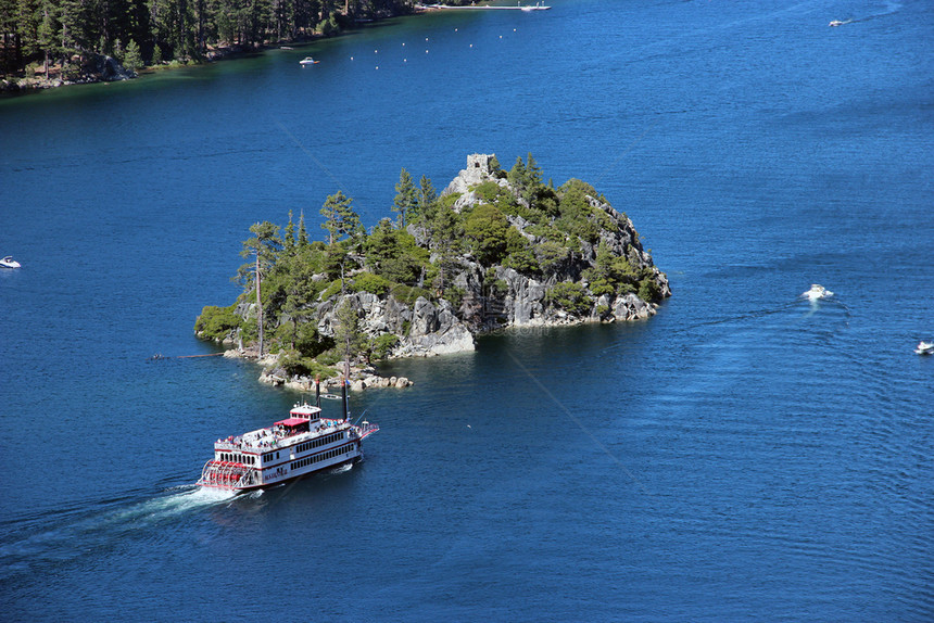 Tahoe湖旅游船太浩波浪艇图片