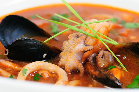 食物海鲜汤在白菜中日本烹饪美食在白菜中泰国虾图片