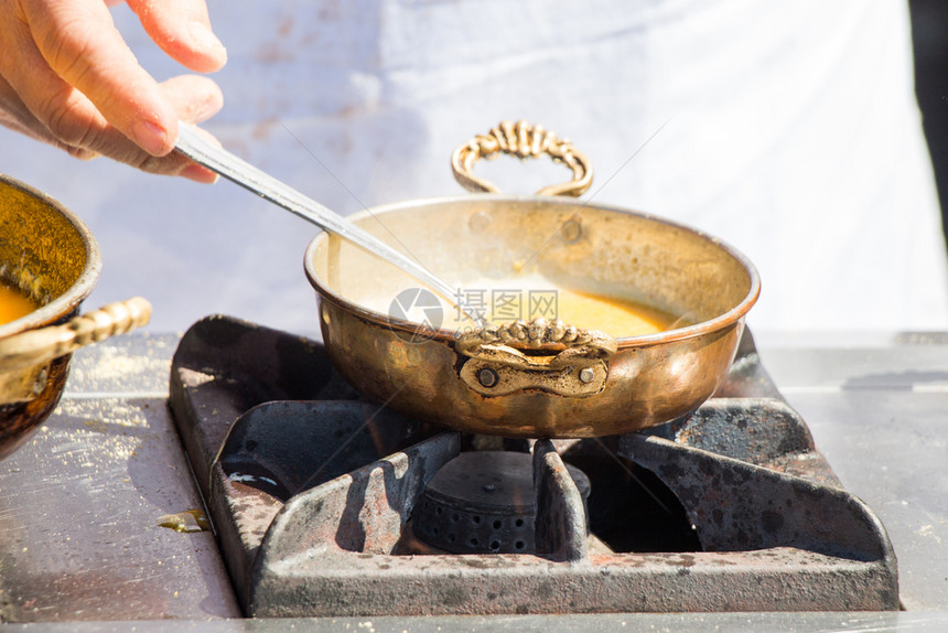 美食金属板作为视图中的炊具对象滤器厨房图片