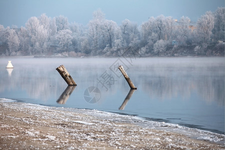 冬季河流景观圣诞节美丽安静图片