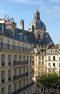 法国巴黎语建筑公司国巴黎阳台街道建筑物背景图片