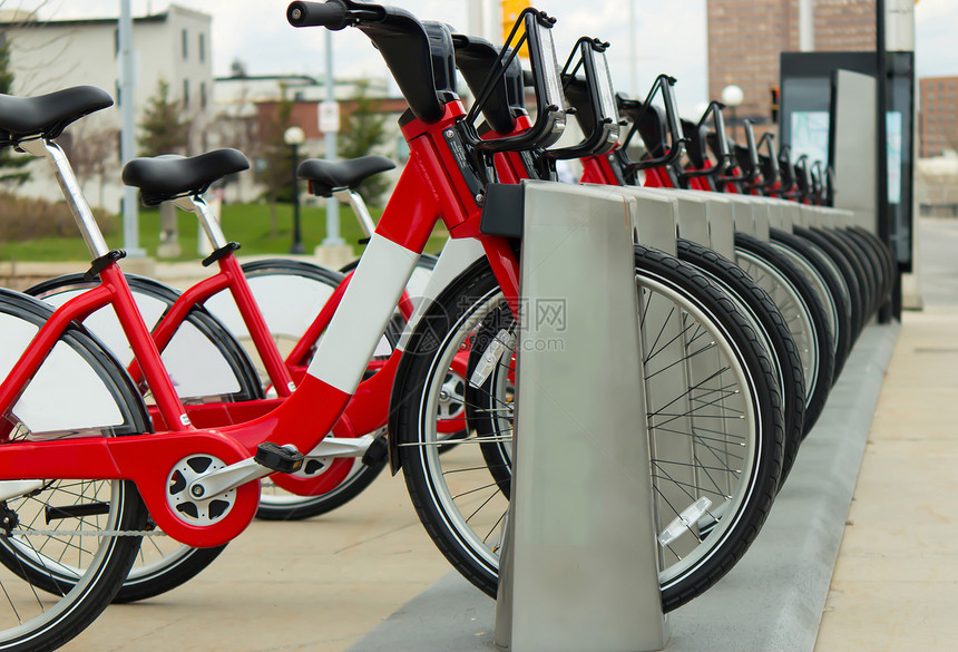 城市的非农村加拿大渥太华比克西自行车租赁方案一排自行车加拿大渥太华图片