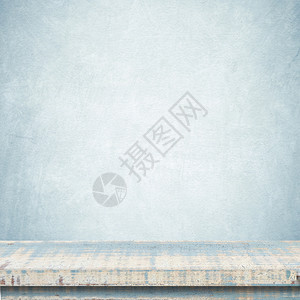 木制的展示头蓝色水泥墙背景模板产品显示版的空旧木板以及新的木桌背景图片