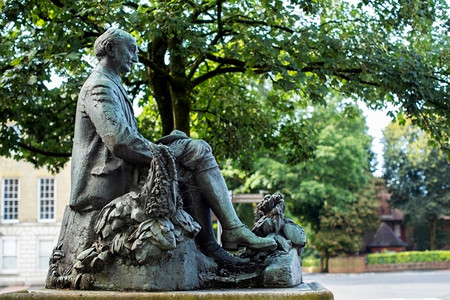 作家和诗人托马斯哈代在多切特塞英国的雕像水平旅游户外图片